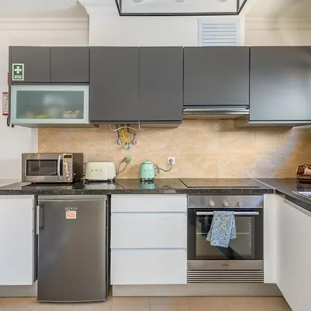 Hidden Gem In The Center Of * Alvor